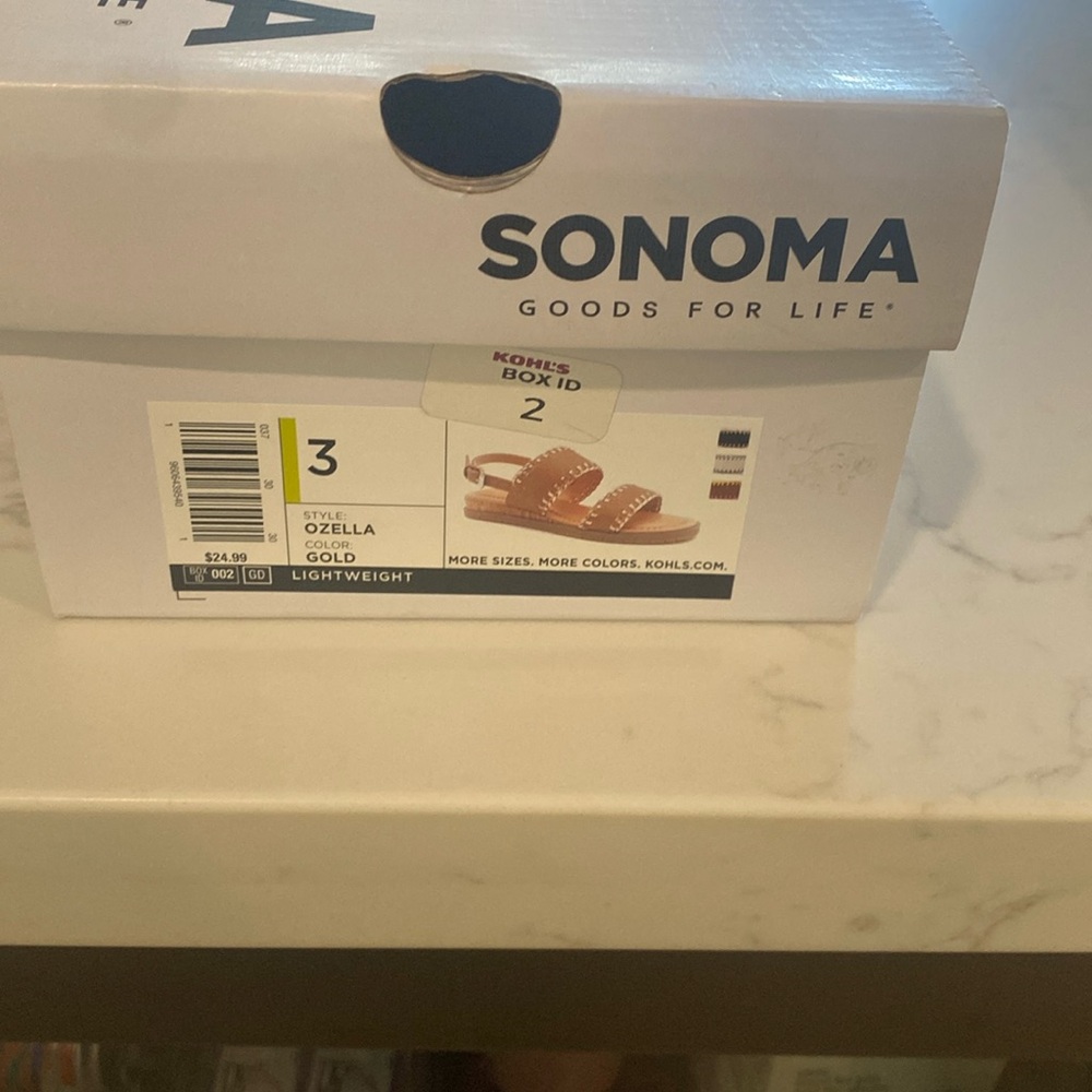 Sonoma girls  tan and gold sandals